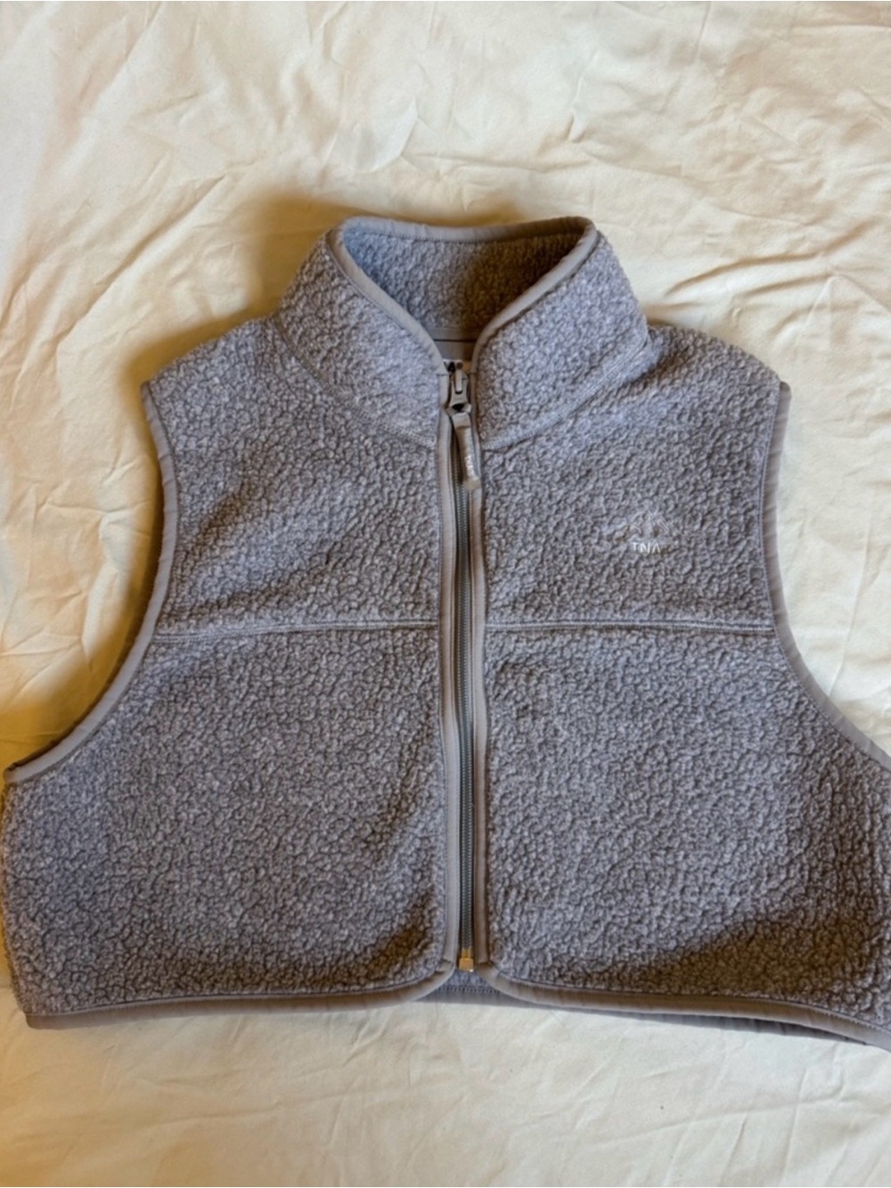 TNA - Aritzia Cropped Polartec Thermal Pro Vest, size: medium gray